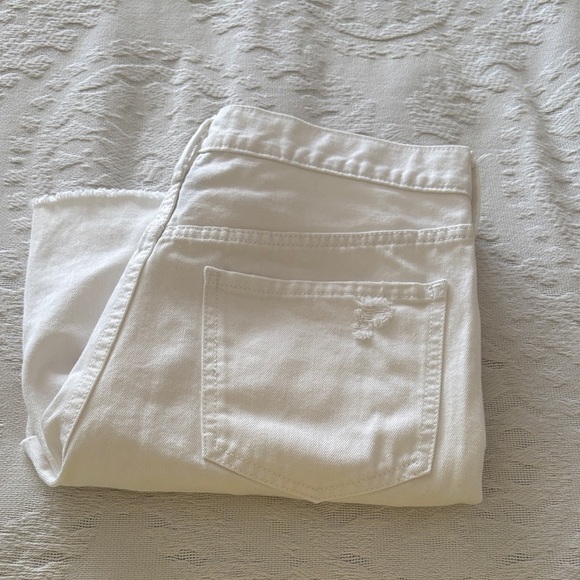 BNWOT White Distressed Denim Boyfriend Shorts by Mossimo - Picture 7 of 7